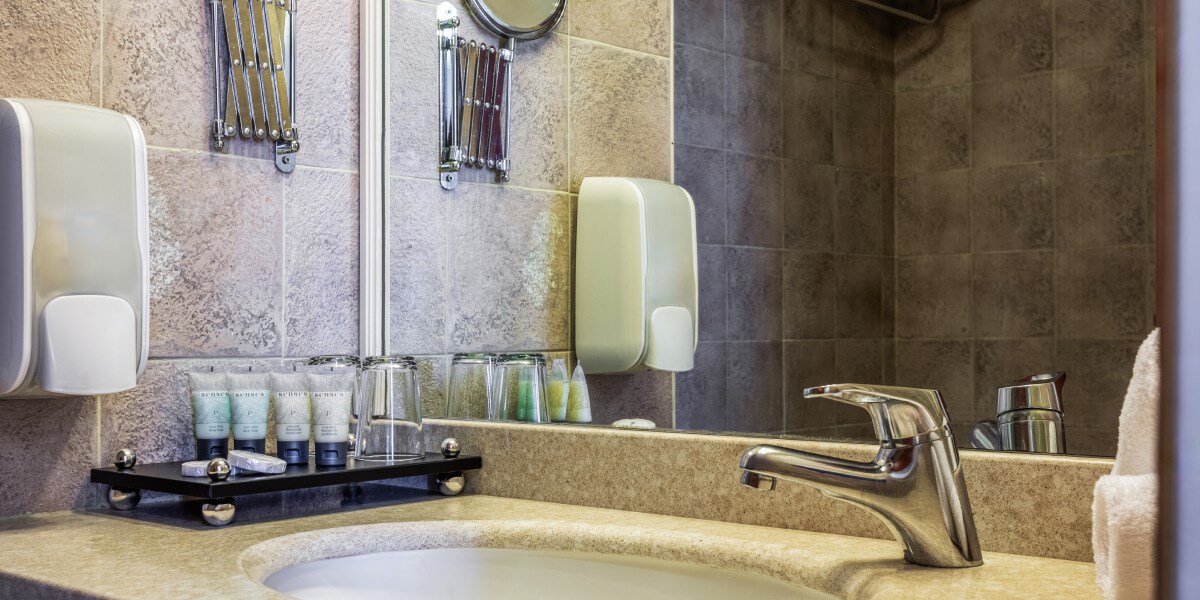 Inbar Hotel Arad | Comfort room