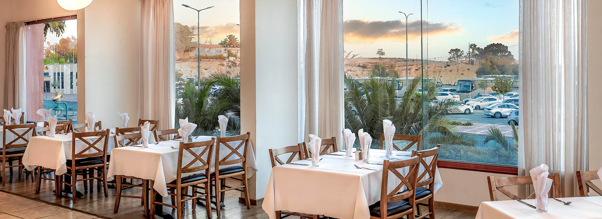 Hotel Inbar Arad - travel in the desert